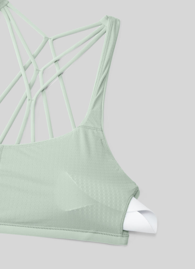 CRZ YOGA Women's Yoga Train Light Support Nakedfeel Strappy Bra Green Palm Court