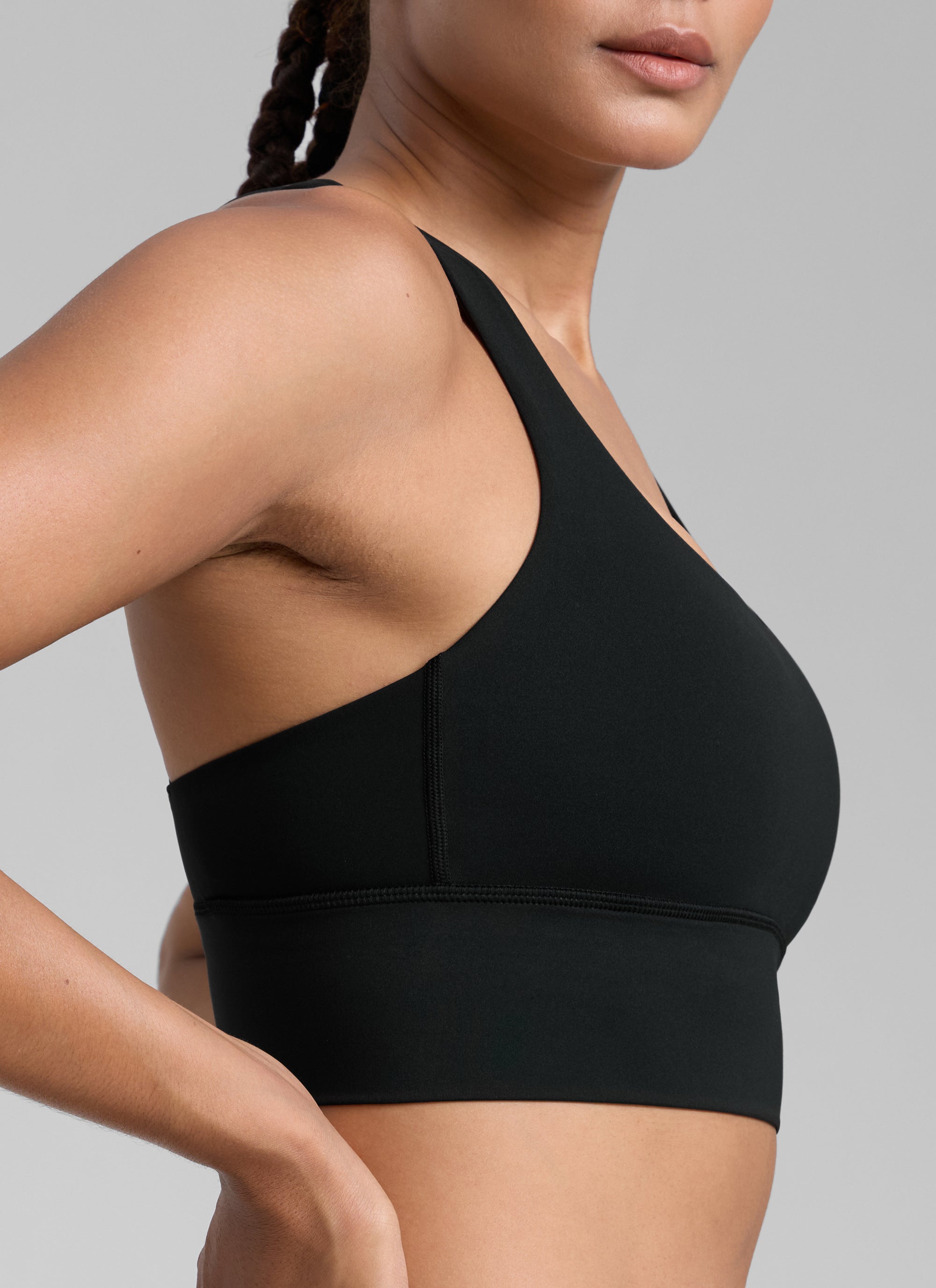CRZ YOGA Womens Strappy Longline Nakedfeel Training Sports Bra Black @model_info:Barbara