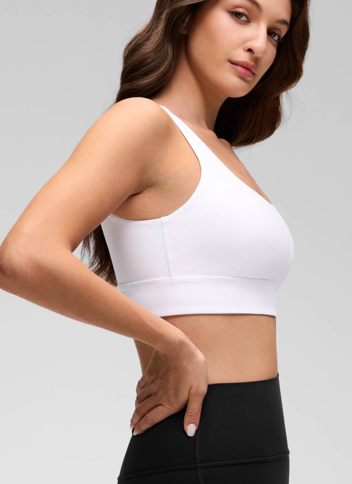 CRZ YOGA Women's Yoga Low Support Butterluxe Sport Bra U Back Longline White @model_info:Inga