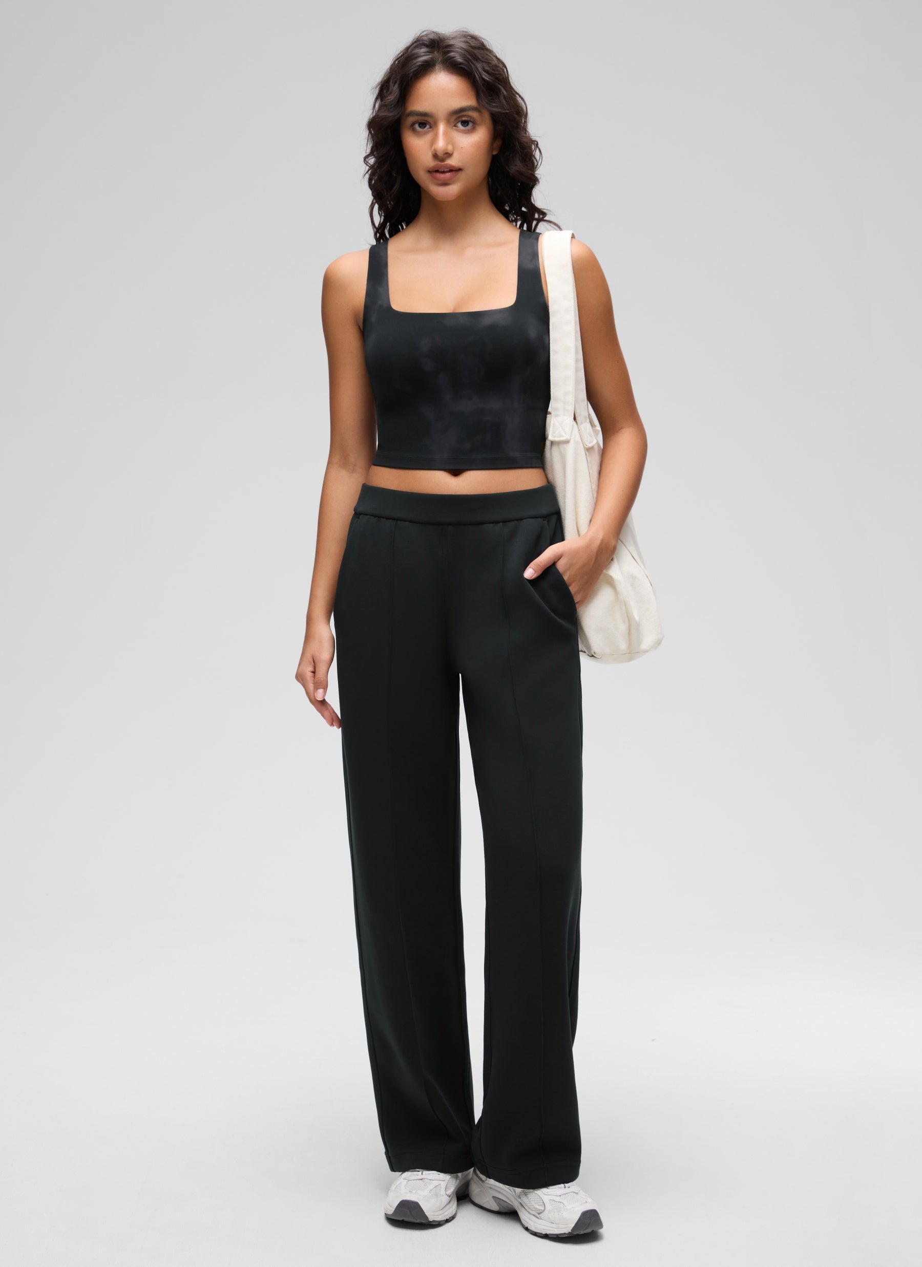 CRZ YOGA Women's Yoga Low Impact Butterluxe Longline Bra Square Neck Black Tie Dye Flowers @model_info:Liss