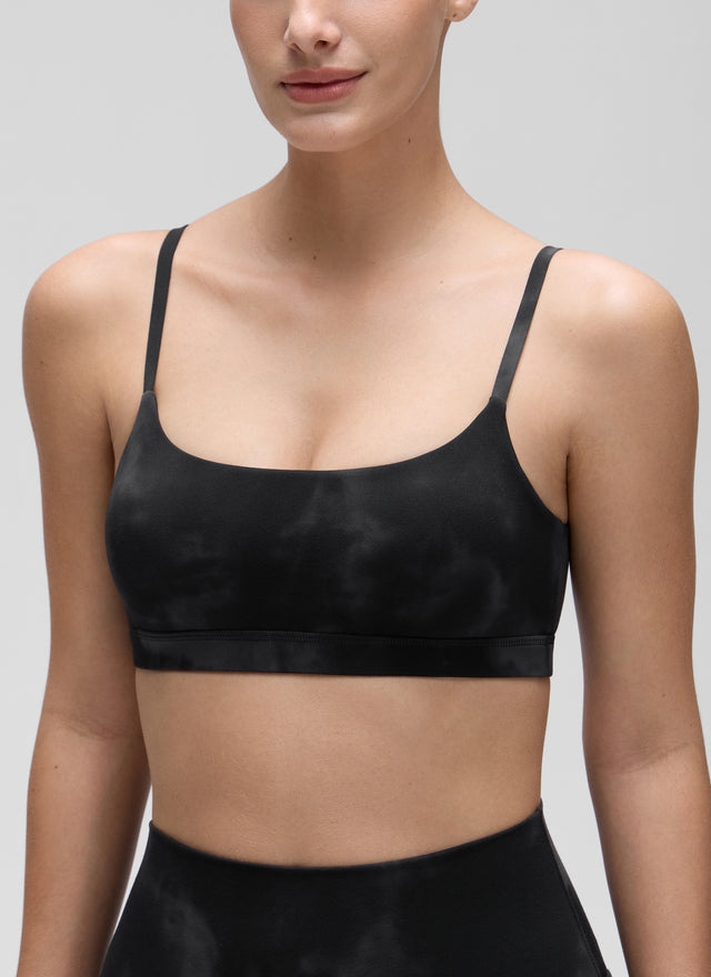 CRZ YOGA Womens Butterluxe Adjustable Spaghetti Strap Scoop Neck Bra Black Tie Dye Flowers @model_info:Jaynne