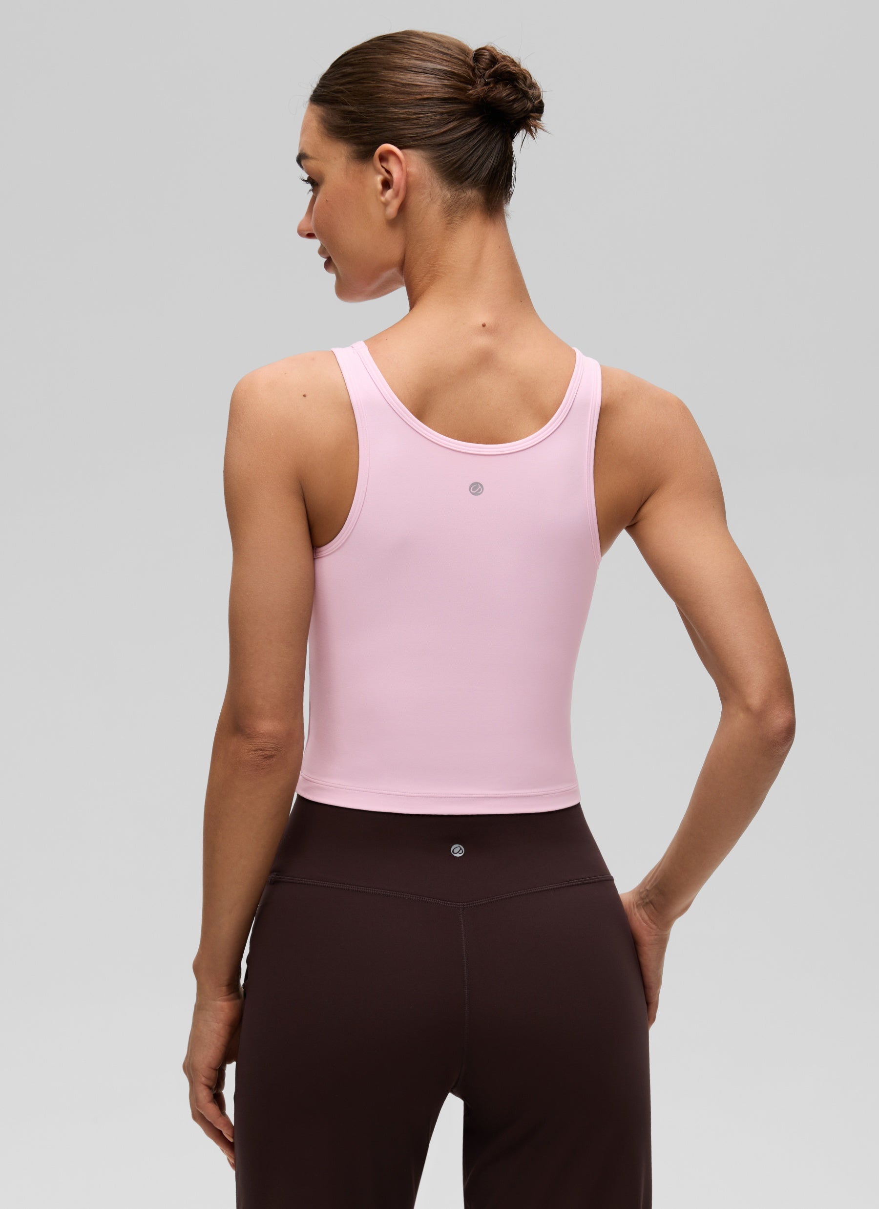 CRZ YOGA Women's Yoga Butterluxe Tight Fit Tank Tops Racerback Pink Peony @model_info:Katya