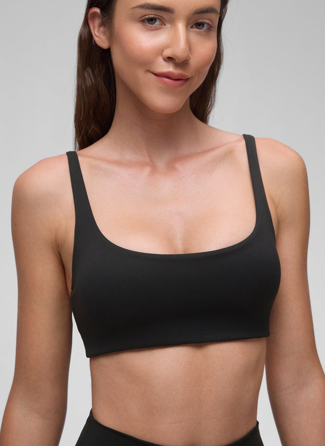 CRZ YOGA Women Butterluxe Square Neck Cami Padded Mini Bra Black @model_info:Malisa