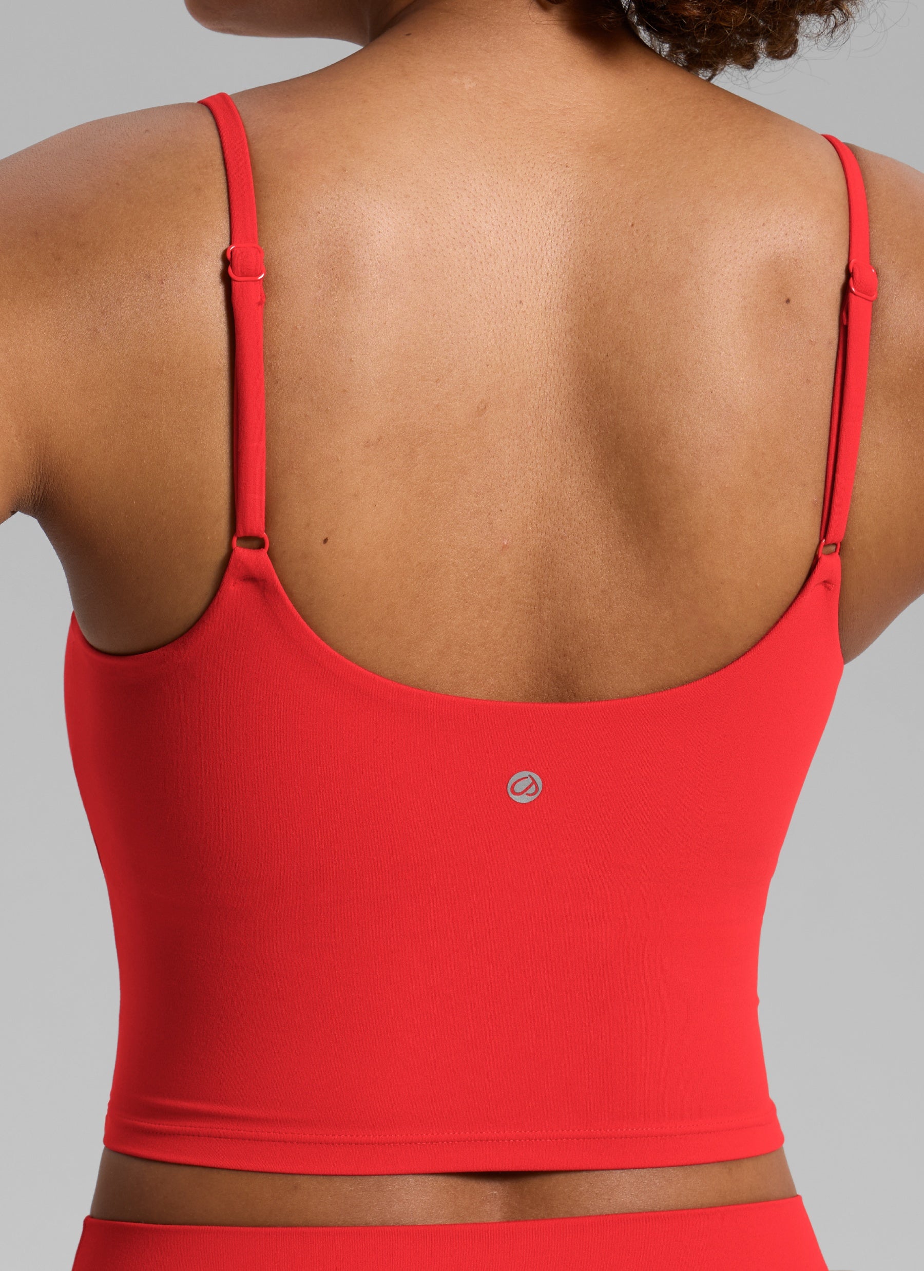 CRZ YOGA Womens Butterlift Scoop Neck U Back Yoga Longline Sports Bra Deep Red @model_info:Barbara