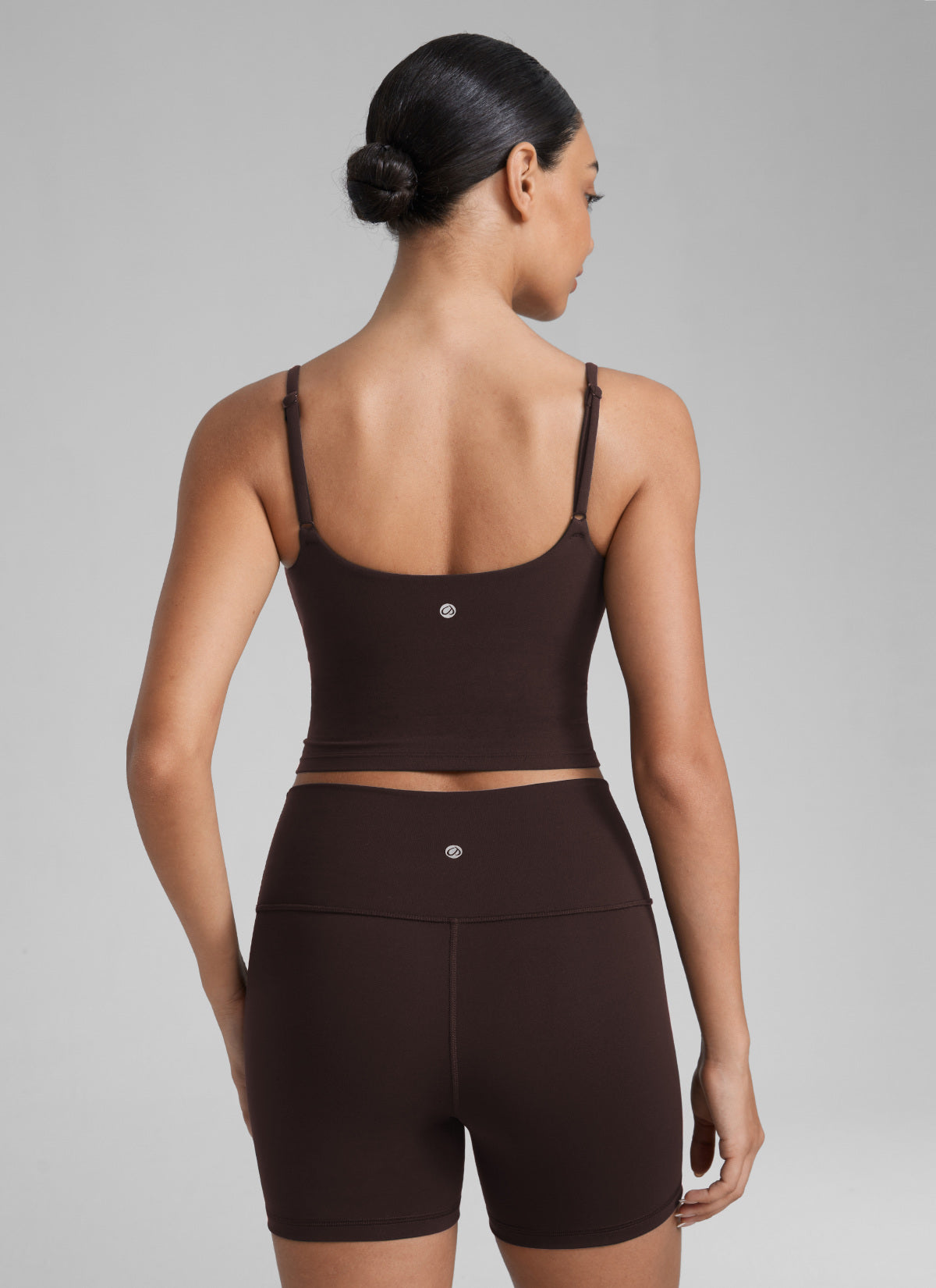 CRZ YOGA Womens Butterlift Scoop Neck U Back Yoga Longline Sports Bra Hot Fudge Brown @model_info:Anano
