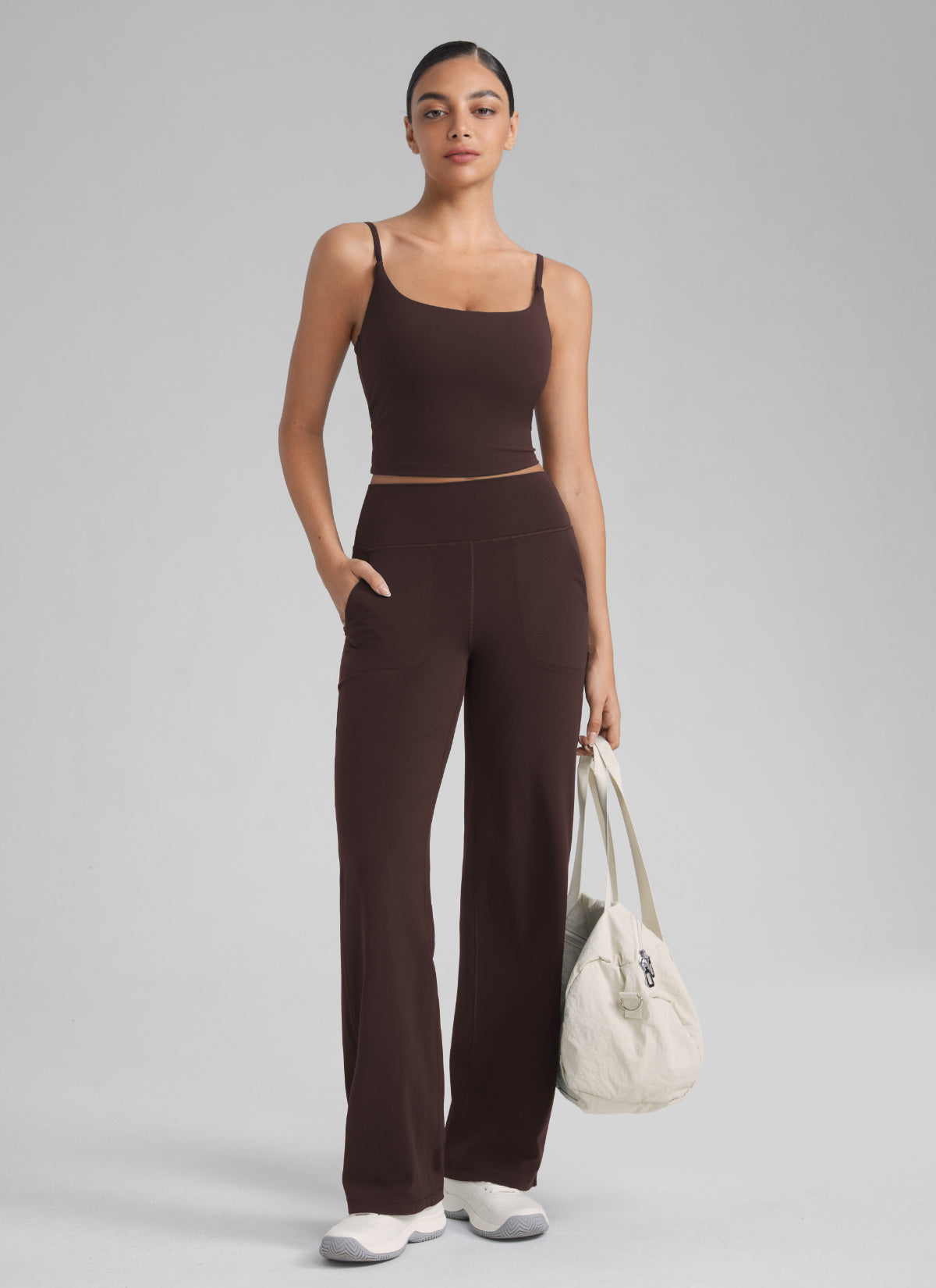 CRZ YOGA Womens Butterlift Scoop Neck U Back Yoga Longline Sports Bra Hot Fudge Brown @model_info:Anano