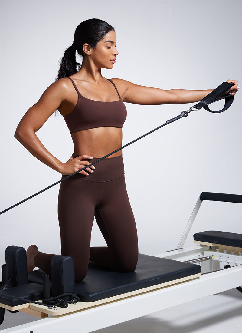 CRZ YOGA Womens Butterbreeze Spaghetti Strap Scoop Neck Sports Bra Hot Fudge Brown