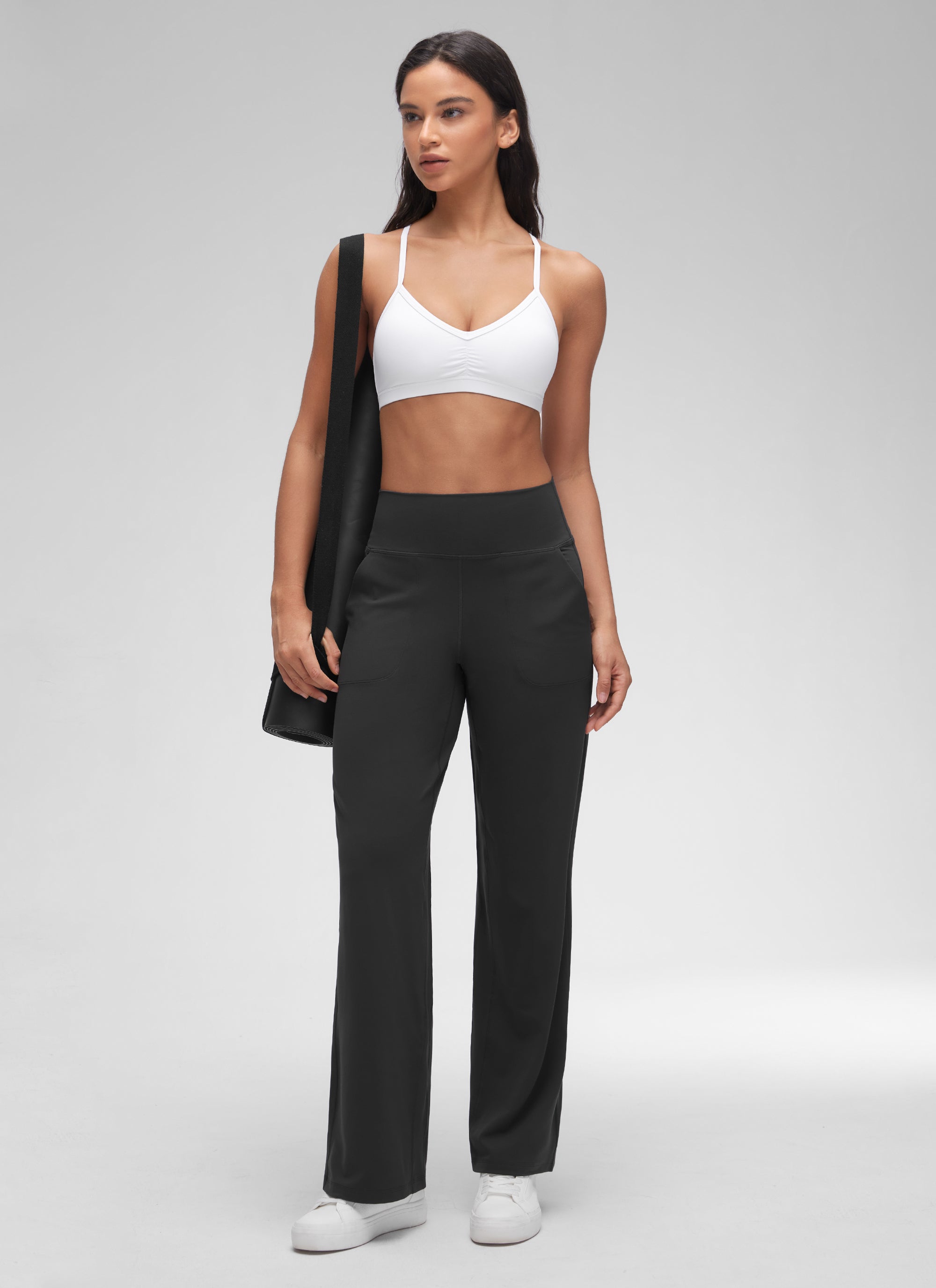 CRZ YOGA Butterluxe Womens Ruched V Neck Yoga Padded Sports Bra White @model_info:Winma