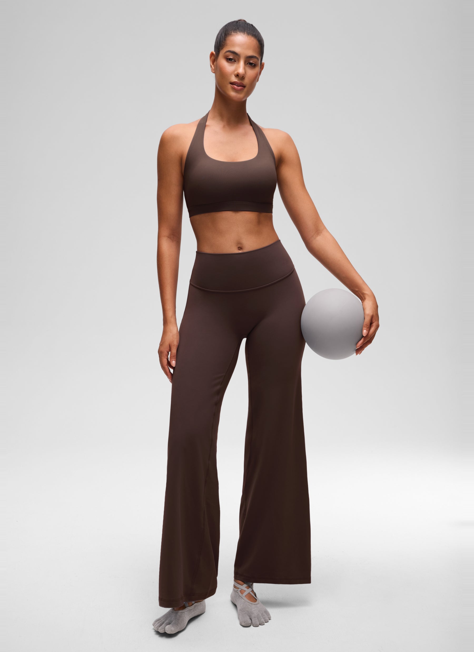 CRZ YOGA Womens Yoga Scoop Neck Padded Open Back Sports Bras Hot Fudge Brown