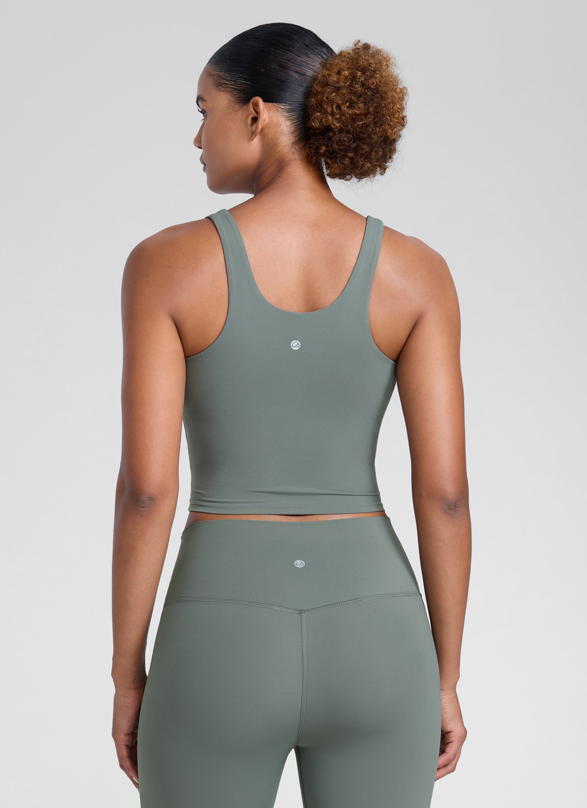 CRZ YOGA Womens Butterlift Racerback U Neck Yoga Built in Bra Tank Grey Sage