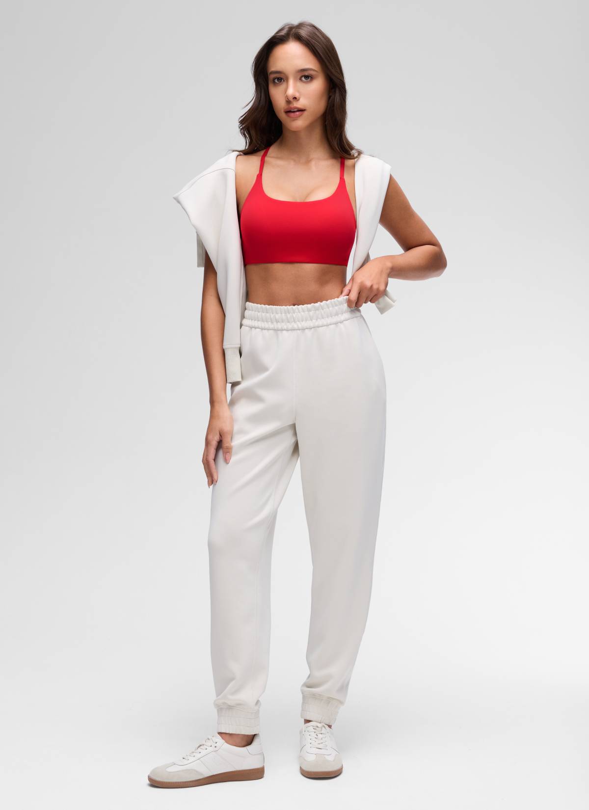 CRZ YOGA Women's Butterluxe Yoga Scoop Neck Twist Cross Back Sport Bra Aurora Red @model_info:Maria