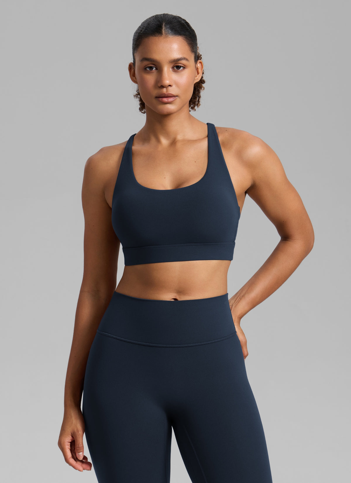 CRZ YOGA Women's Butterlift® Workout Crewneck Cross Back Sports Bra True Navy @model_info:Barbara