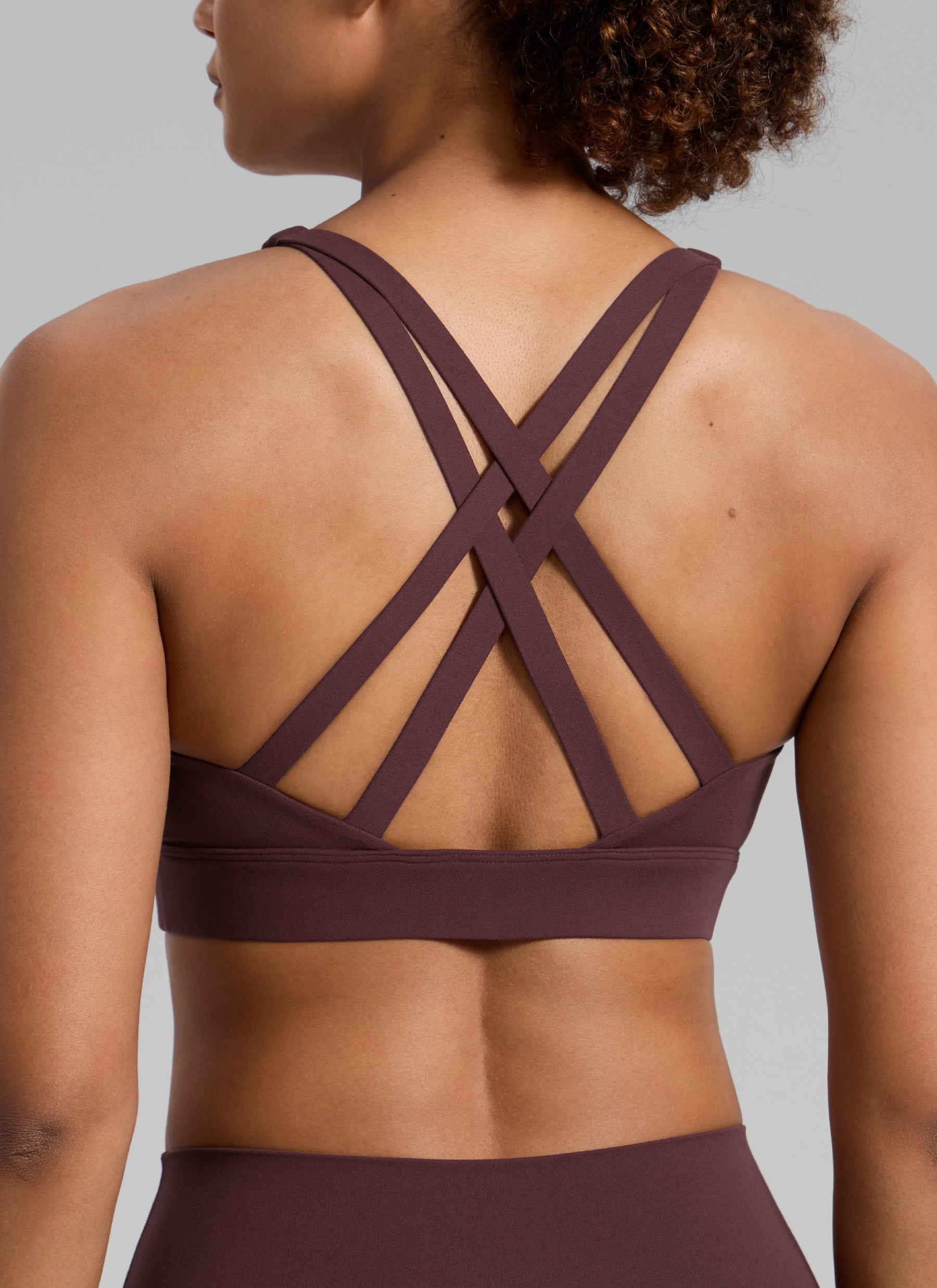 CRZ YOGA Women's Butterlift® Workout Crewneck Cross Back Sports Bra Ripe Plum @model_info:Barbara