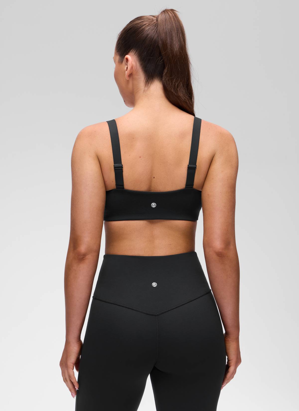 CRZ YOGA Women's Butterluxe Yoga U Neck Square Back Sports Bra Black