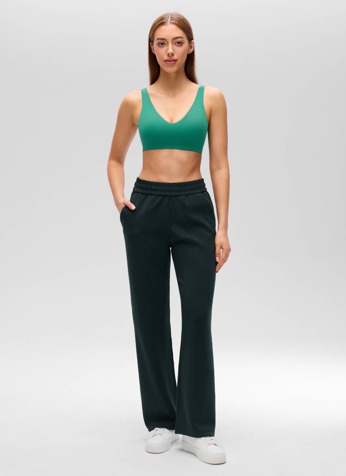 CRZ YOGA Women's Butterluxe Yoga U Back Sports Bra Light Support Cascadia Green @model_info:Lary