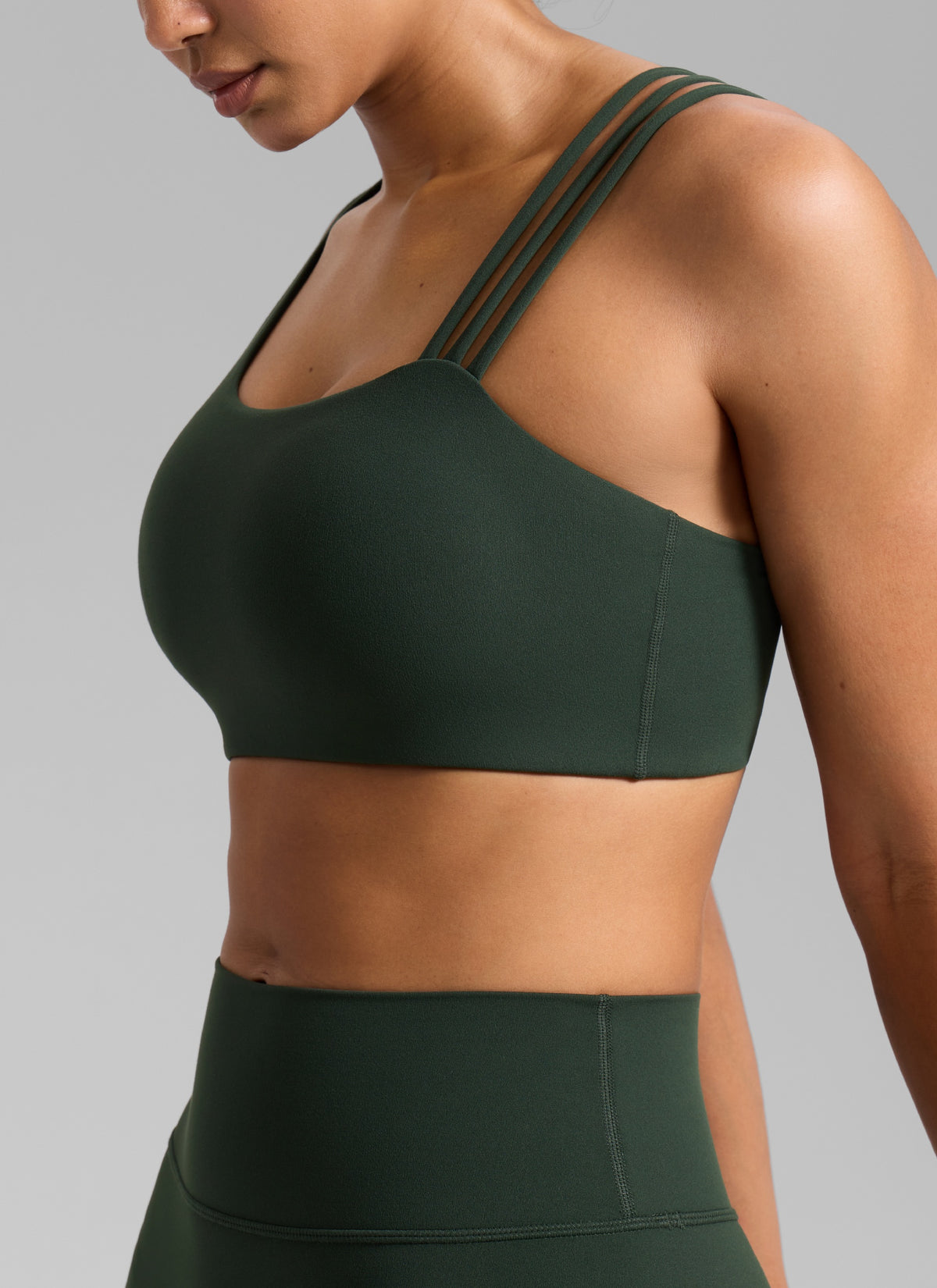 Women's Butterlift® Yoga Asymmetric Straps Sports Bra Medium Support Legend Green @model_info:Barbara