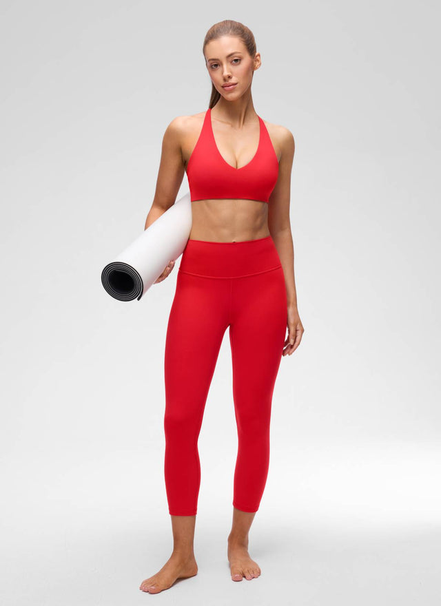 CRZ YOGA Women's Butterluxe Yoga V Neck Twist Cross Back Sports Bra Aurora Red @model_info:Lary