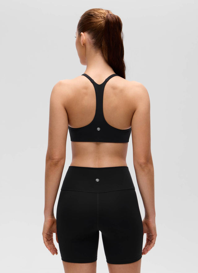 CRZ YOGA Women's Butterluxe V Neck  Racerback Thin Straps Sports Bra Black @model_info:Lary