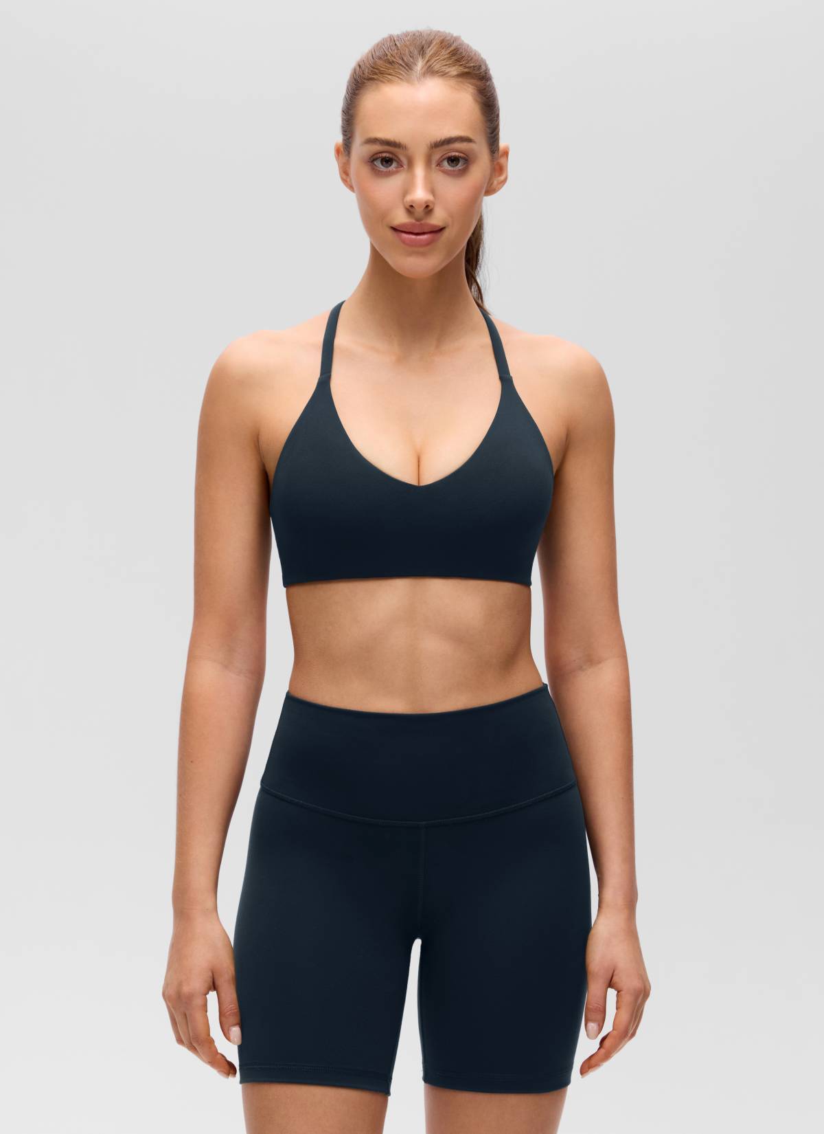 CRZ YOGA Women's Butterluxe V Neck  Racerback Thin Straps Sports Bra True Navy @model_info:Lary
