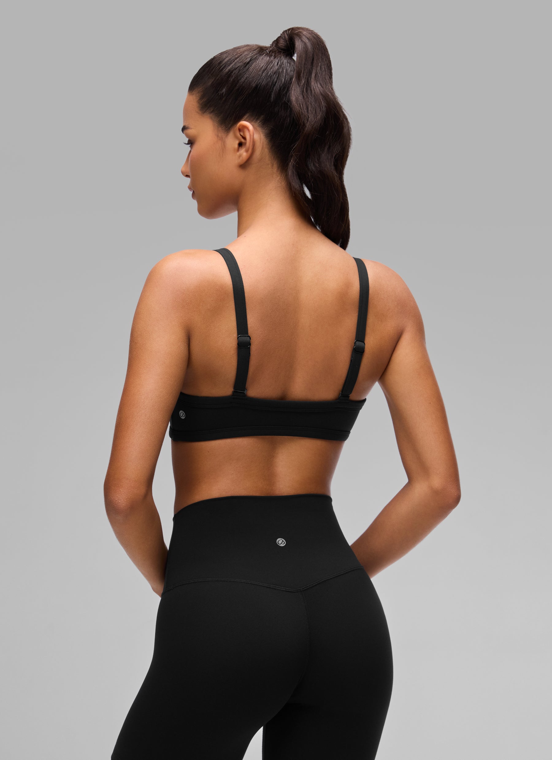 CRZ YOGA Butterlift Women's Double Lined V Neck Workout Sports Bras Black