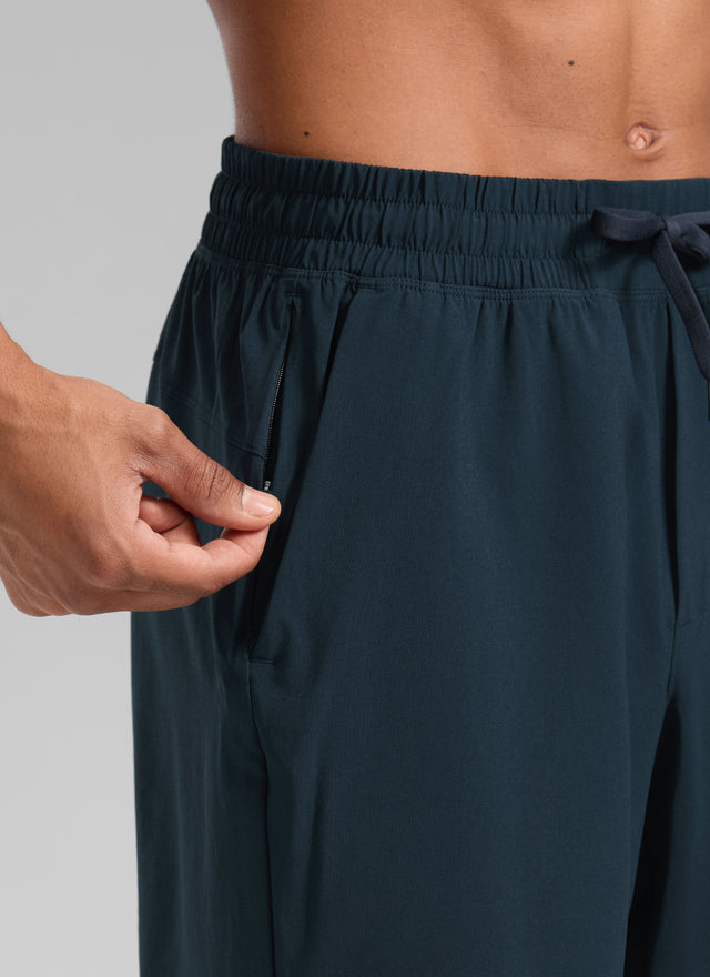 CRZ YOGA Men's Train Relaxed Fit Feathery-Fit Linerless Shorts 9'' True Navy @model_info:R