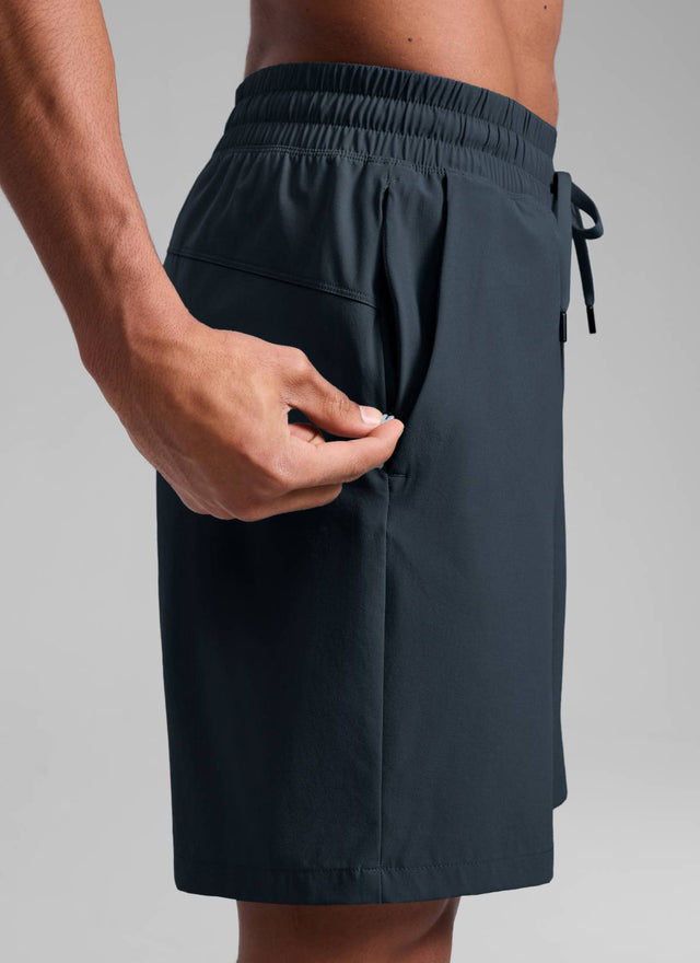 CRZ YOGA Men's Train Run Classic Fit Feathery-Fit Lined Shorts 7'' True Navy @model_info:Rafael