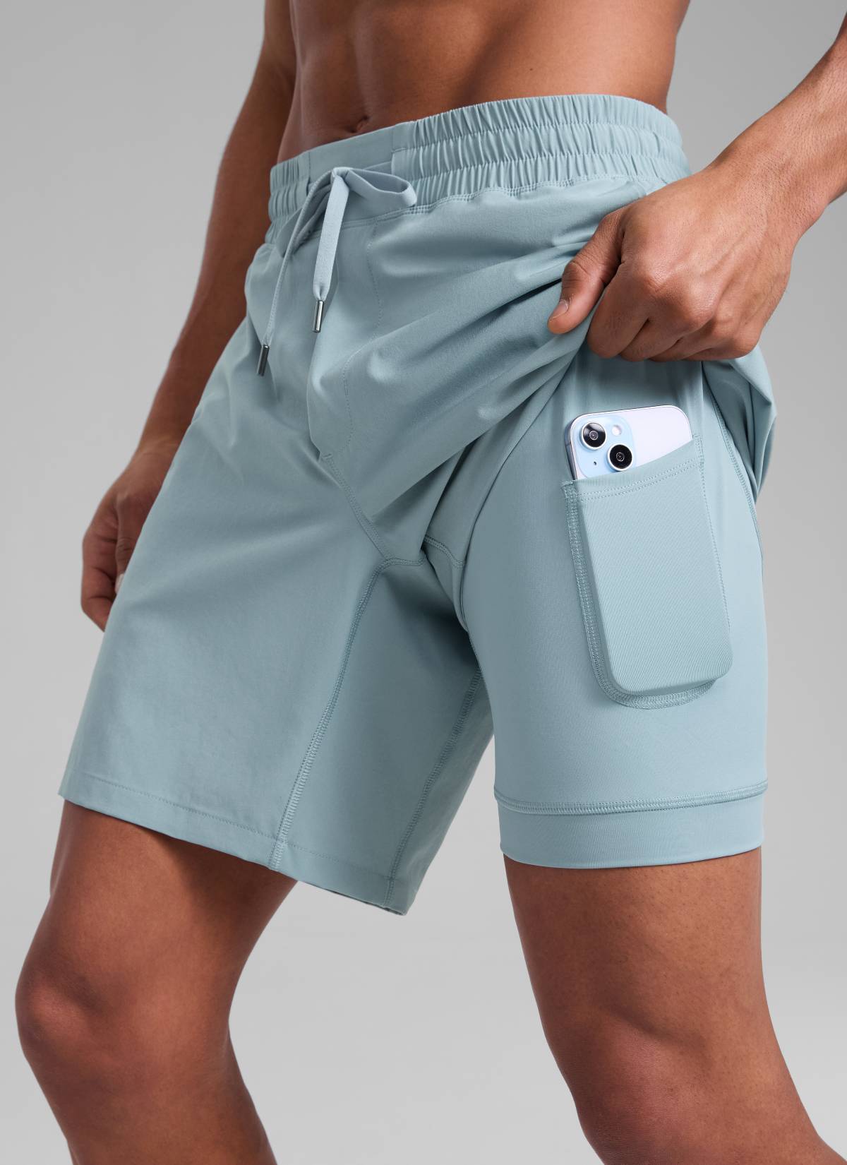 CRZ YOGA Men's Train Run Classic Fit Feathery-Fit Lined Shorts 7'' Light grayish blue
