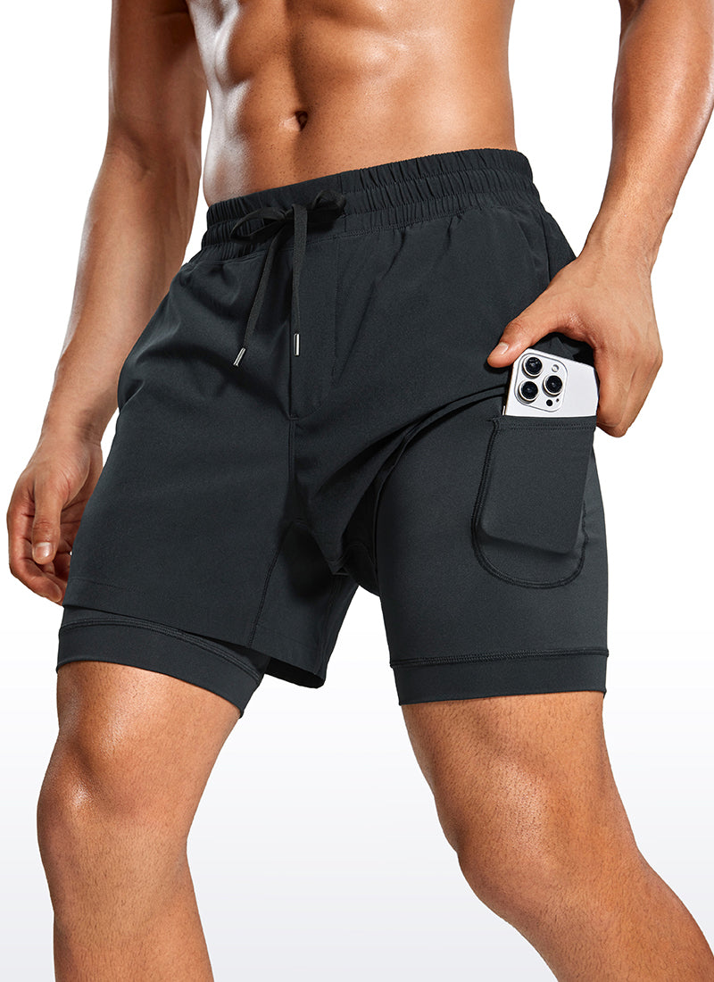 CRZ YOGA Men's Train Relaxed Fit Feathery-Fit 2 in 1 Shorts 5'' with Long Liner Black @model_info:Jhony