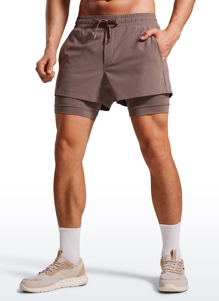 CRZ YOGA Men's Train Feathery-Fit 2 in 1 Shorts 3.5'' with pockets Brown Rock
