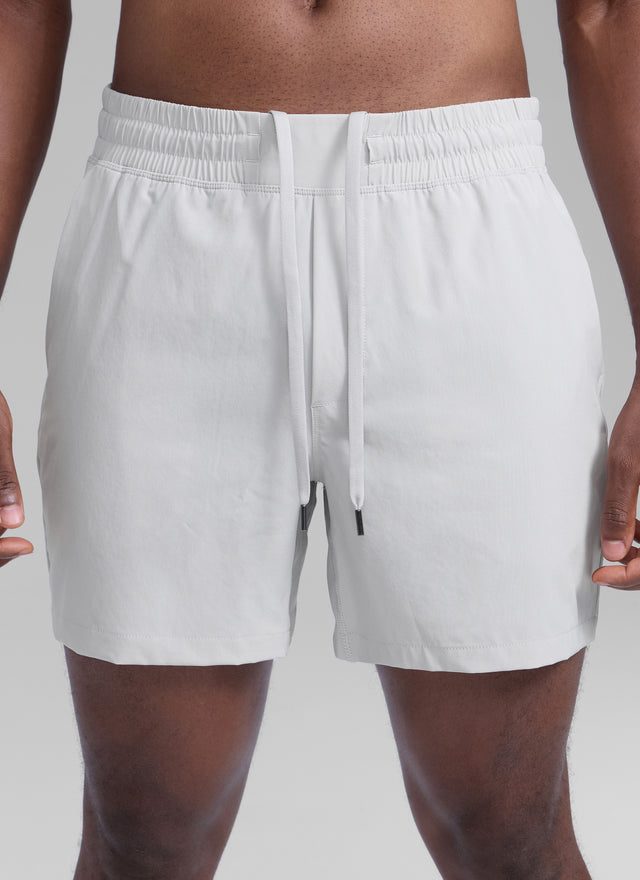 CRZ YOGA Men's Running Feathery-Fit Workout Linerless Shorts 5'' Platinum Grey @model_info:L