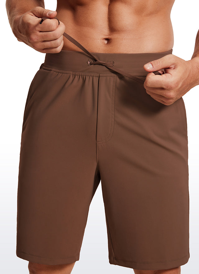 CRZ YOGA Men's Train Relaxed Fit On the Travel Linerless Shorts 9'' Dark Brown