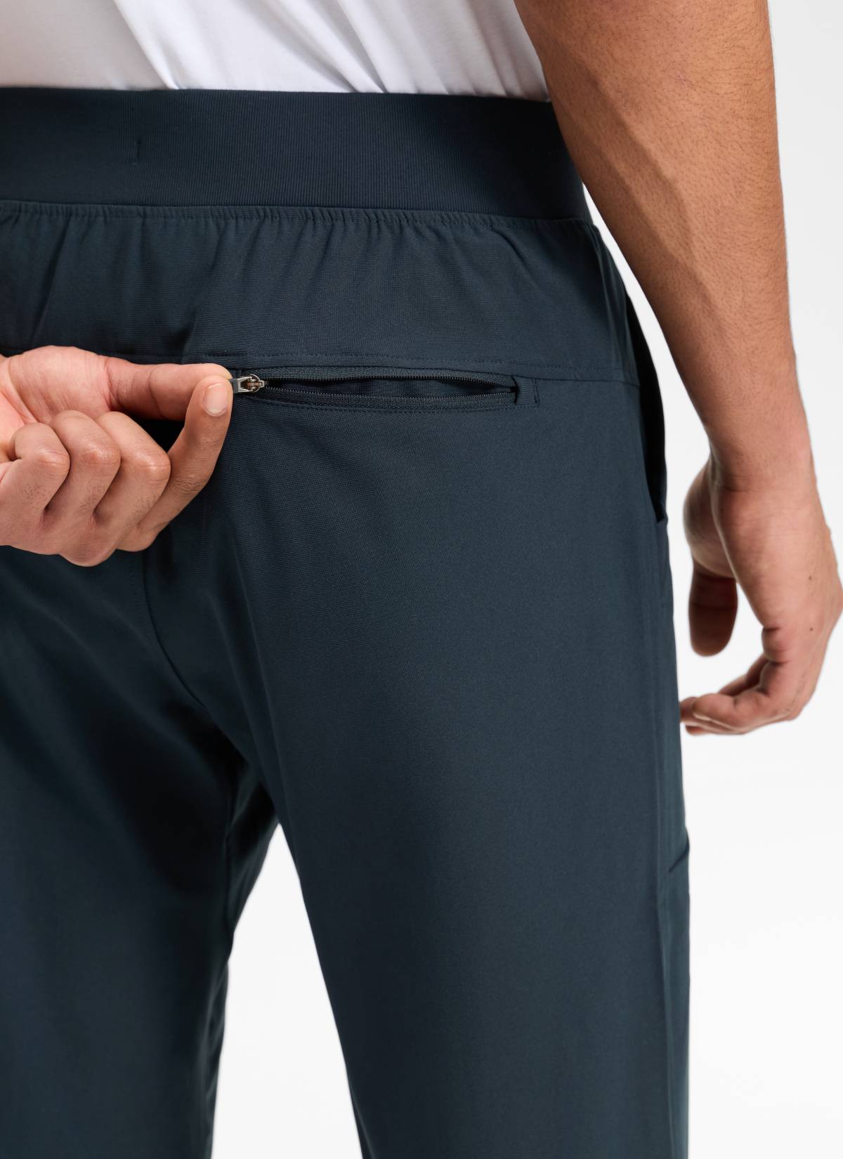CRZ YOGA Men All Day Comfy Quick Dry with Pockets Golf Pants 31'' True Navy