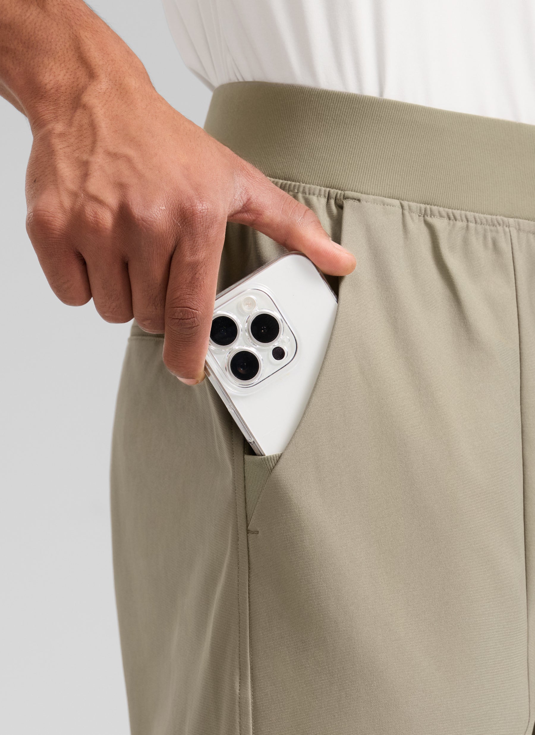 CRZ YOGA Mens Work Slim Fit All-Day Comfort Golf Joggers 30'' Oak @model_info:R