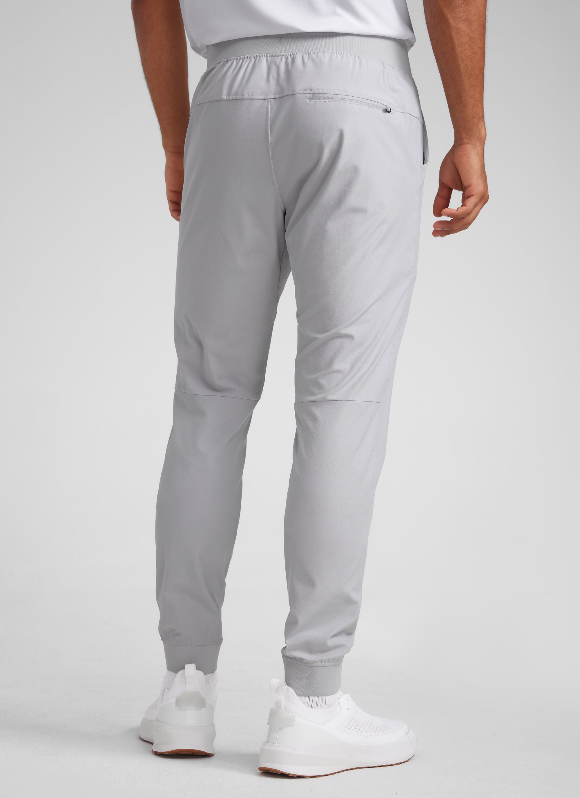 CRZ YOGA Men All Day Comfy Slim-Fit Golf Joggers 32'' with Pockets Platinum Grey @model_info:H
