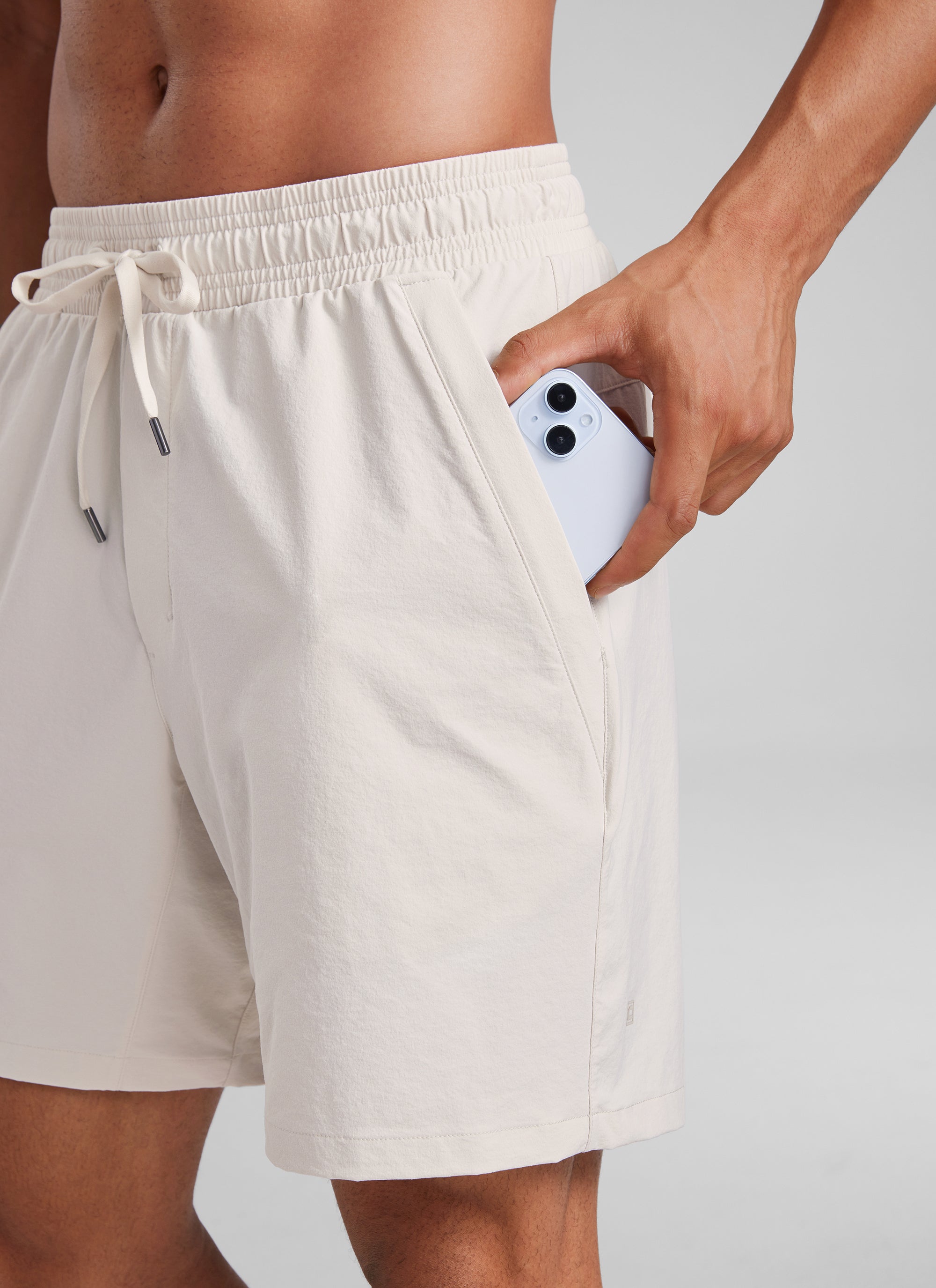 CRZ YOGA Men‘s Workout Water Resistant Short 7