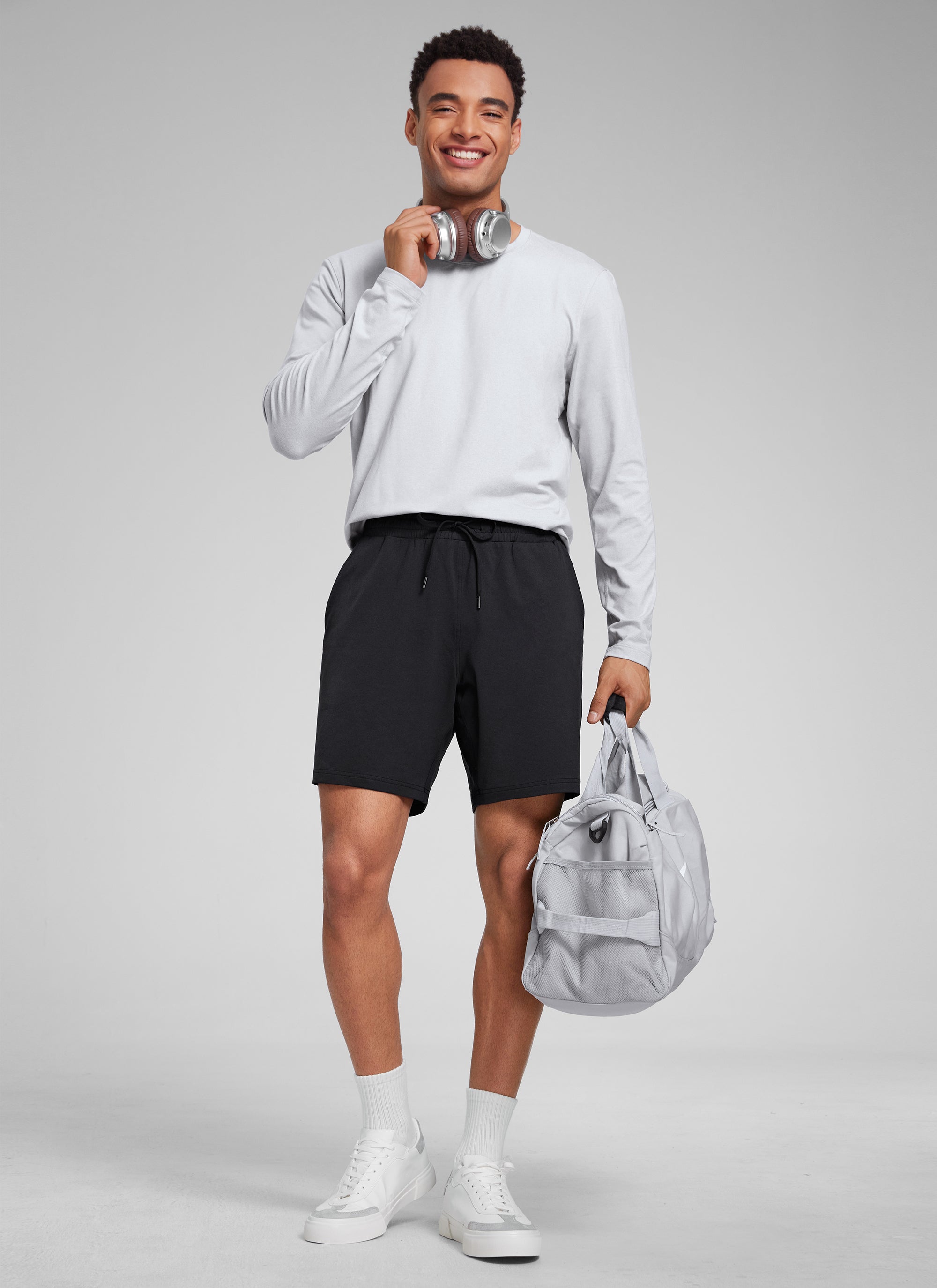 CRZ YOGA Men's Casual Lightweight Sweat Shorts with Pockets Black @model_info:J