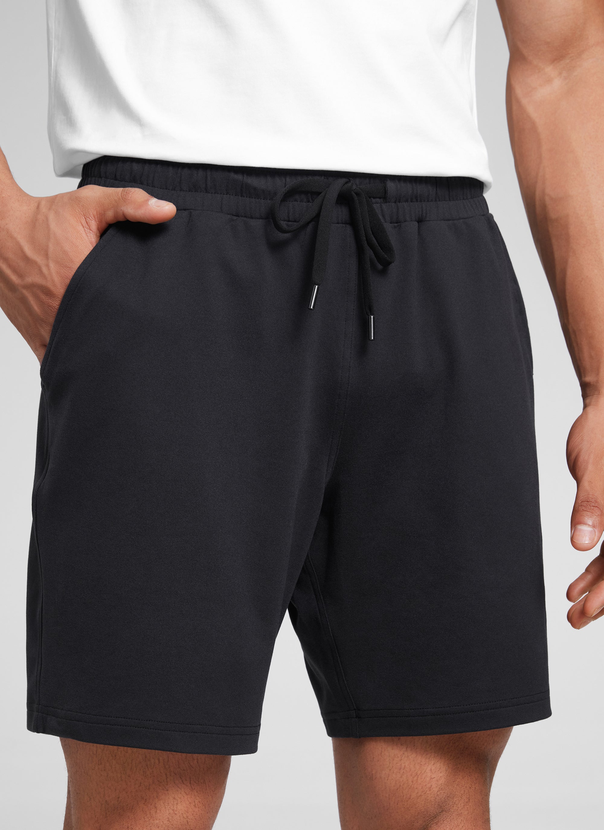 CRZ YOGA Men's Casual Lightweight Sweat Shorts with Pockets Black @model_info:J