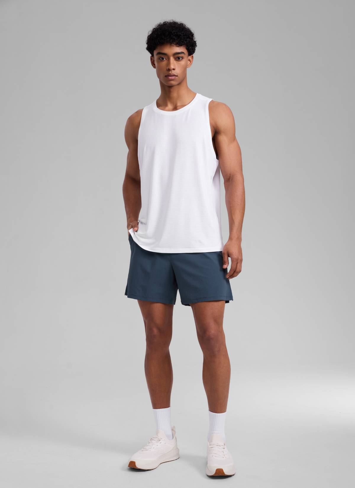 CRZ YOGA Men's Quick Dry Lightweight Gym Shorts with Zipper Pocket Stelindigo