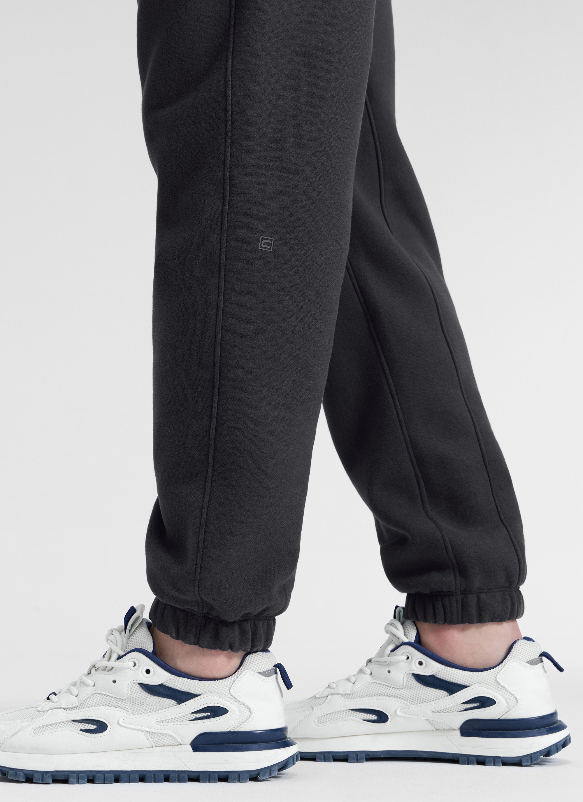 CRZ YOGA Mens Classic Fit Zipper Pockets Sweatpants 30