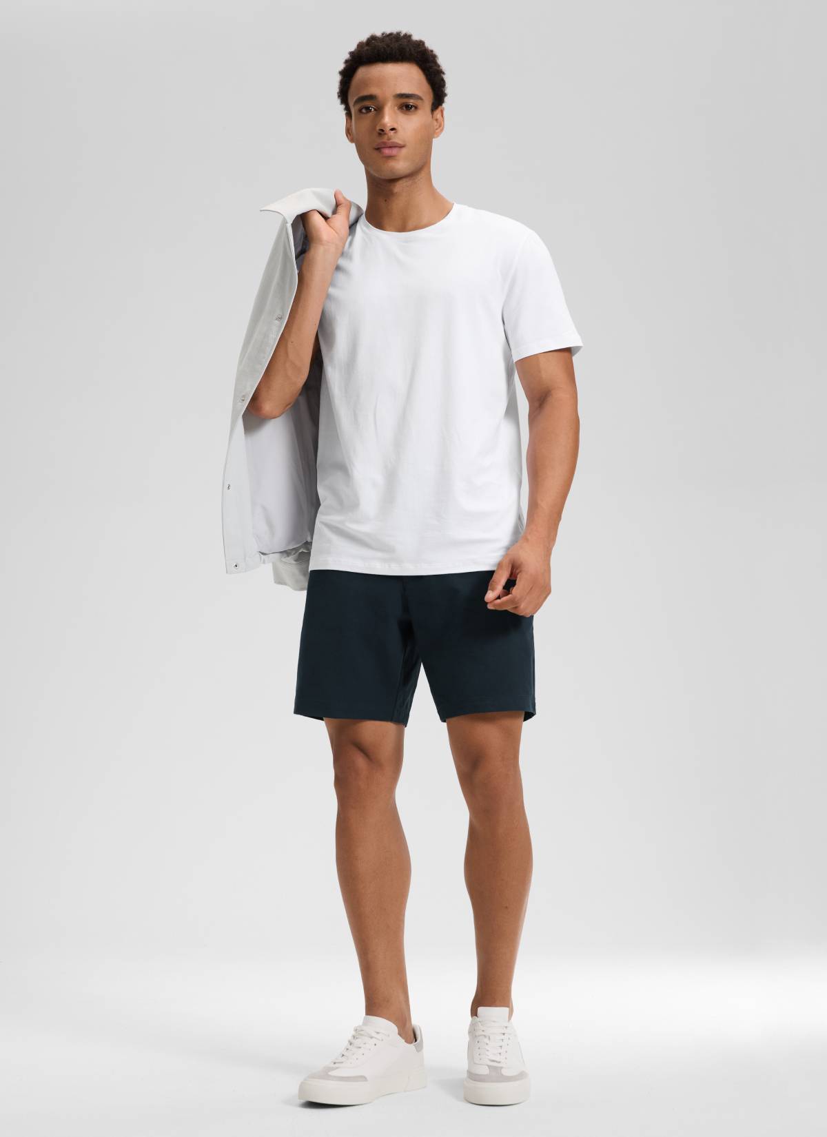 CRZ YOGA Men's Stretch Cotton Golf Mid Rise Pocket Chino Shorts 7