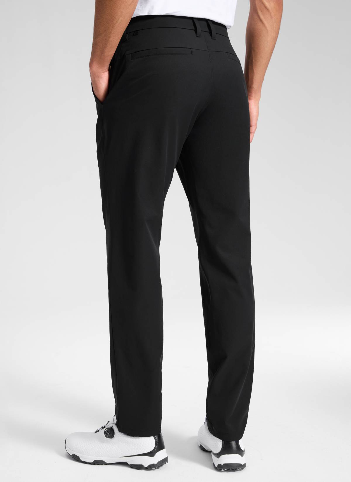 CRZ YOGA Men's BreezeLite Lightweight Golf Mid Rise Pocket Pant 32