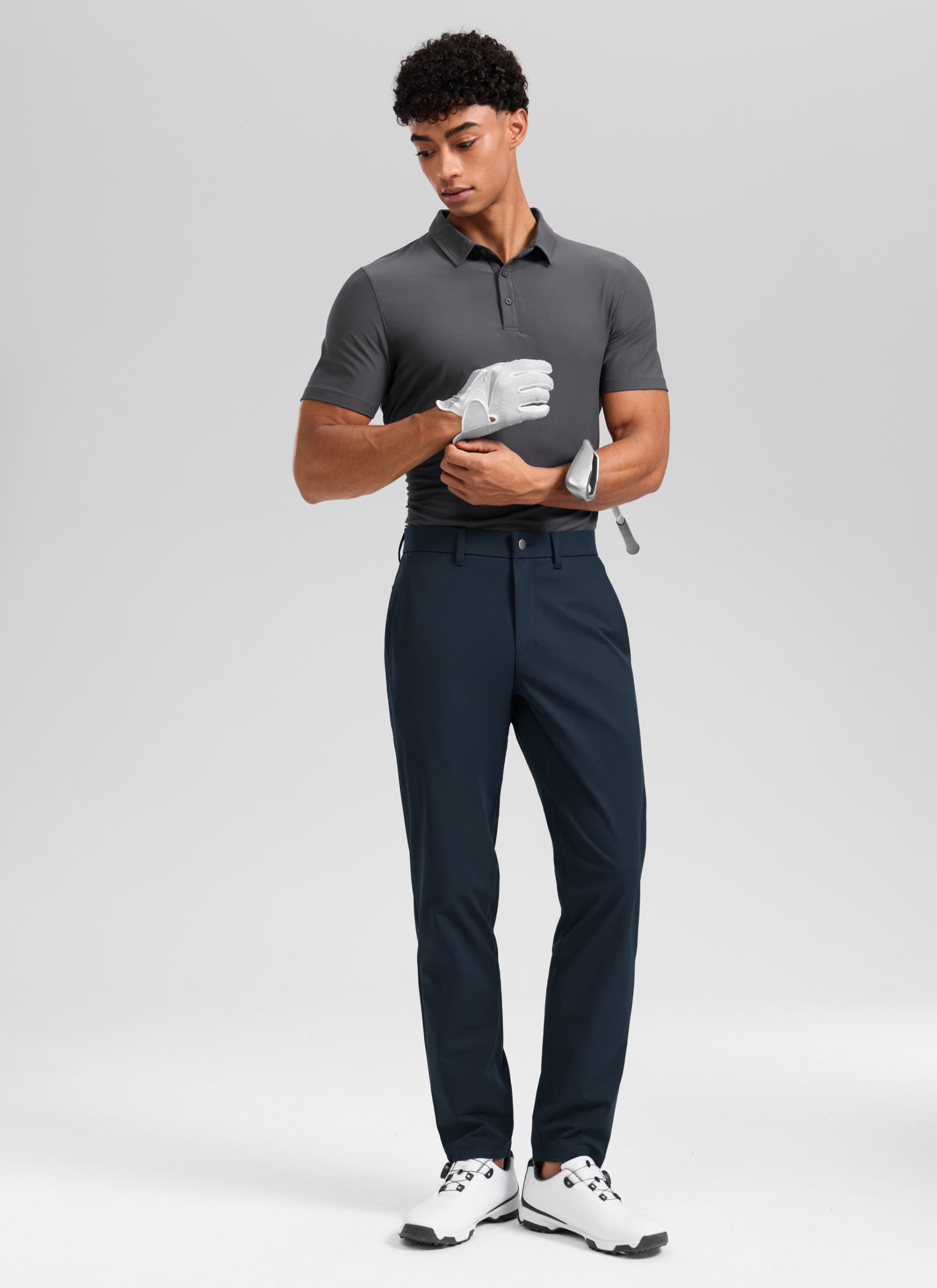 CRZ YOGA Men's BreezeLite Lightweight Golf Mid Rise Pocket Pant 32