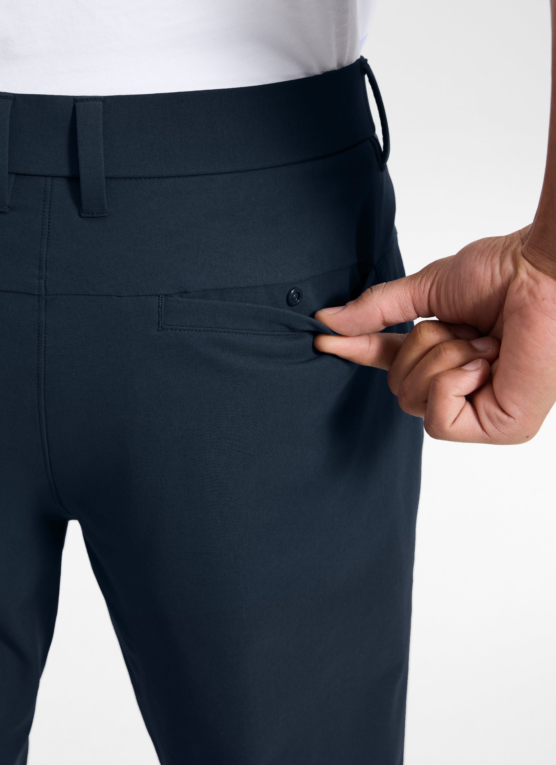 CRZ YOGA Men's BreezeLite Lightweight Golf Mid Rise Pocket Pant 32