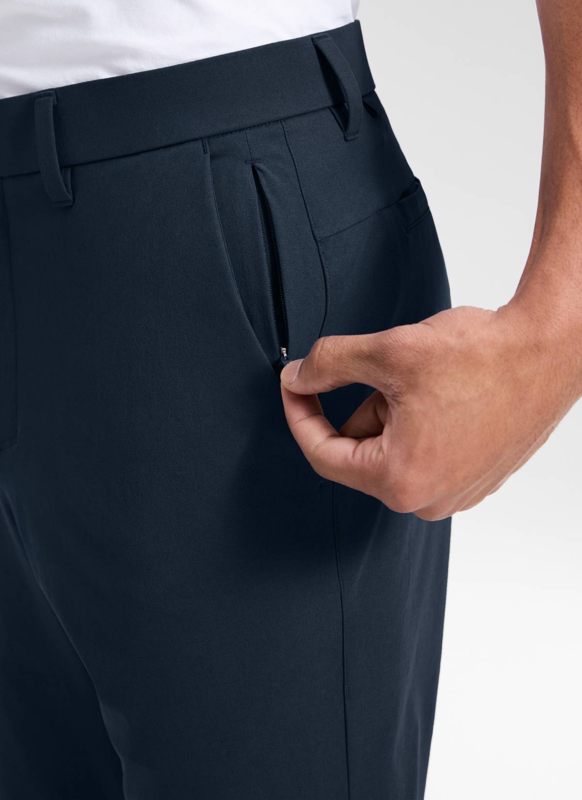 CRZ YOGA Men's BreezeLite Lightweight Golf Mid Rise Pocket Pant 32