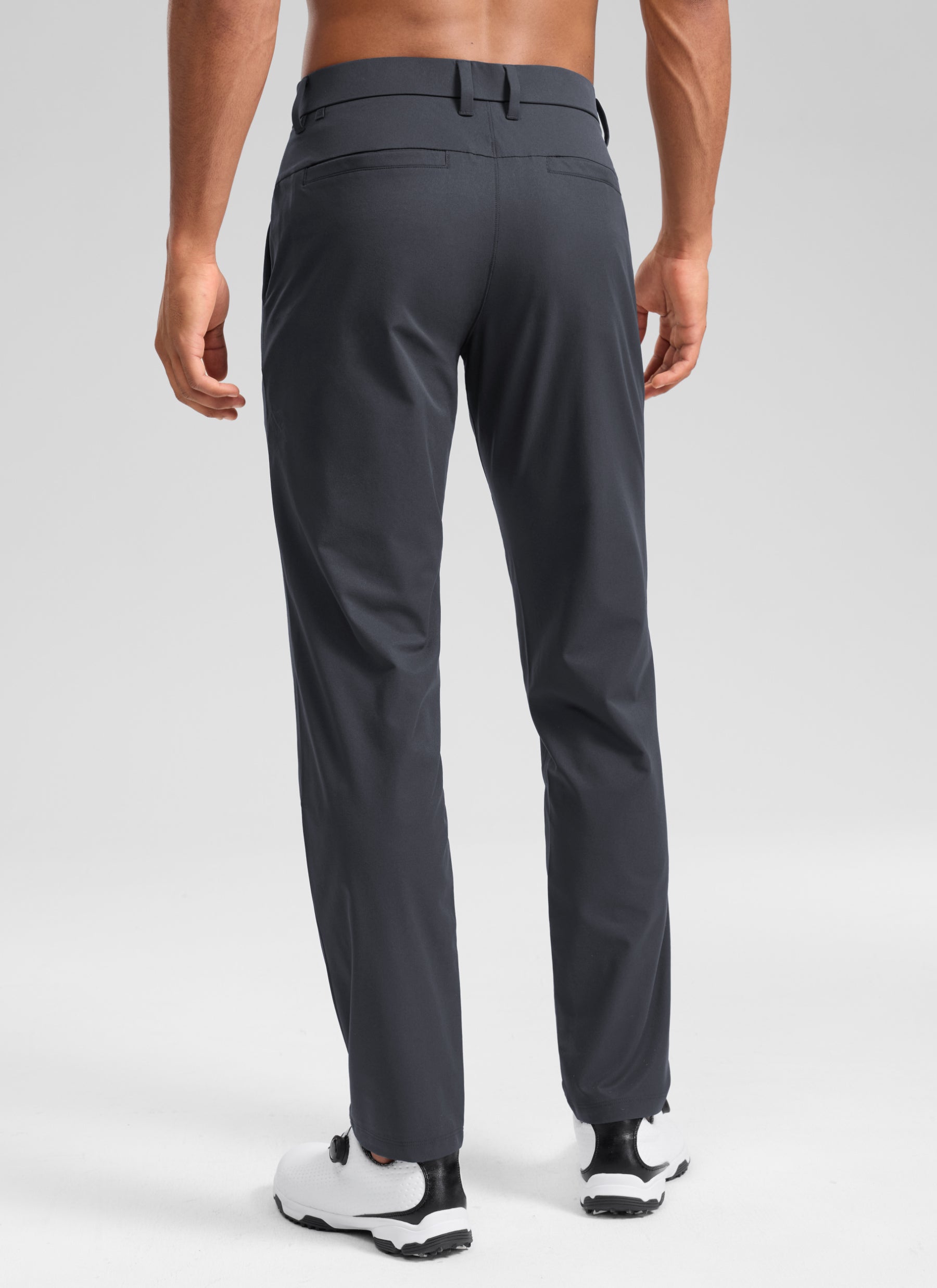 CRZ YOGA Men's BreezeLite Lightweight Golf Mid Rise Pocket Pant 32