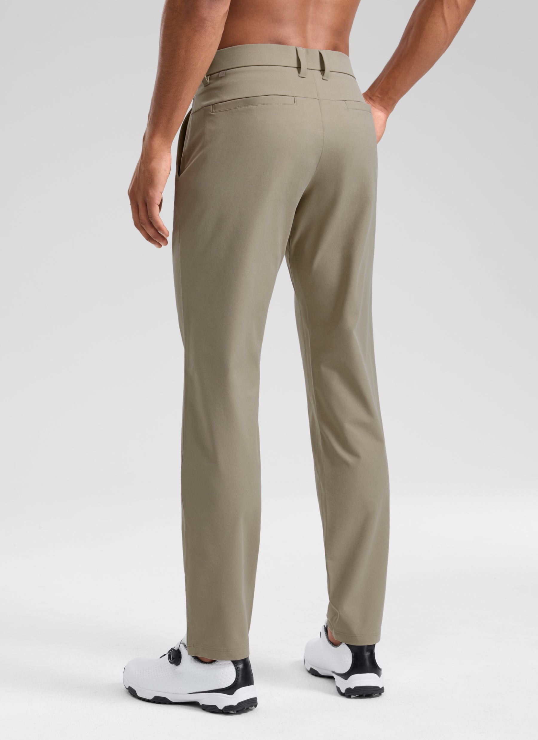 CRZ YOGA Men's BreezeLite Lightweight Golf Mid Rise Pocket Pant 32
