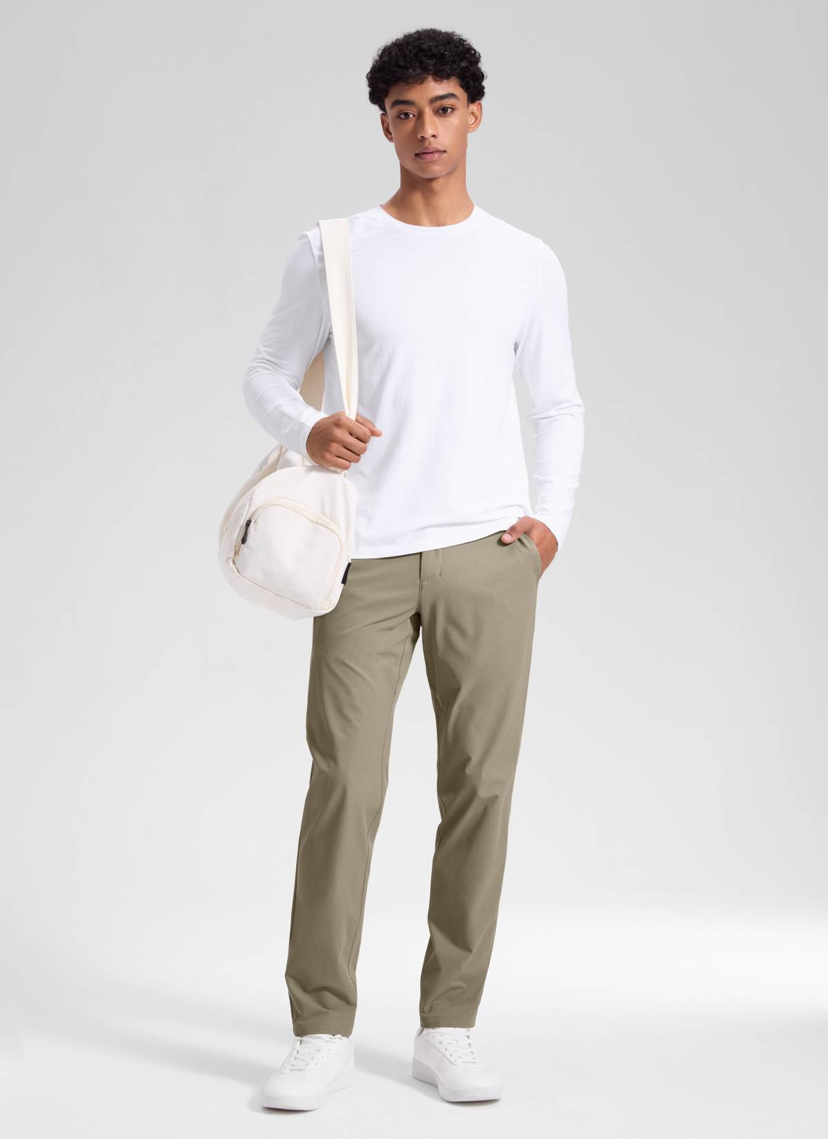 CRZ YOGA Men's BreezeLite Lightweight Golf Mid Rise Pocket Pant 32