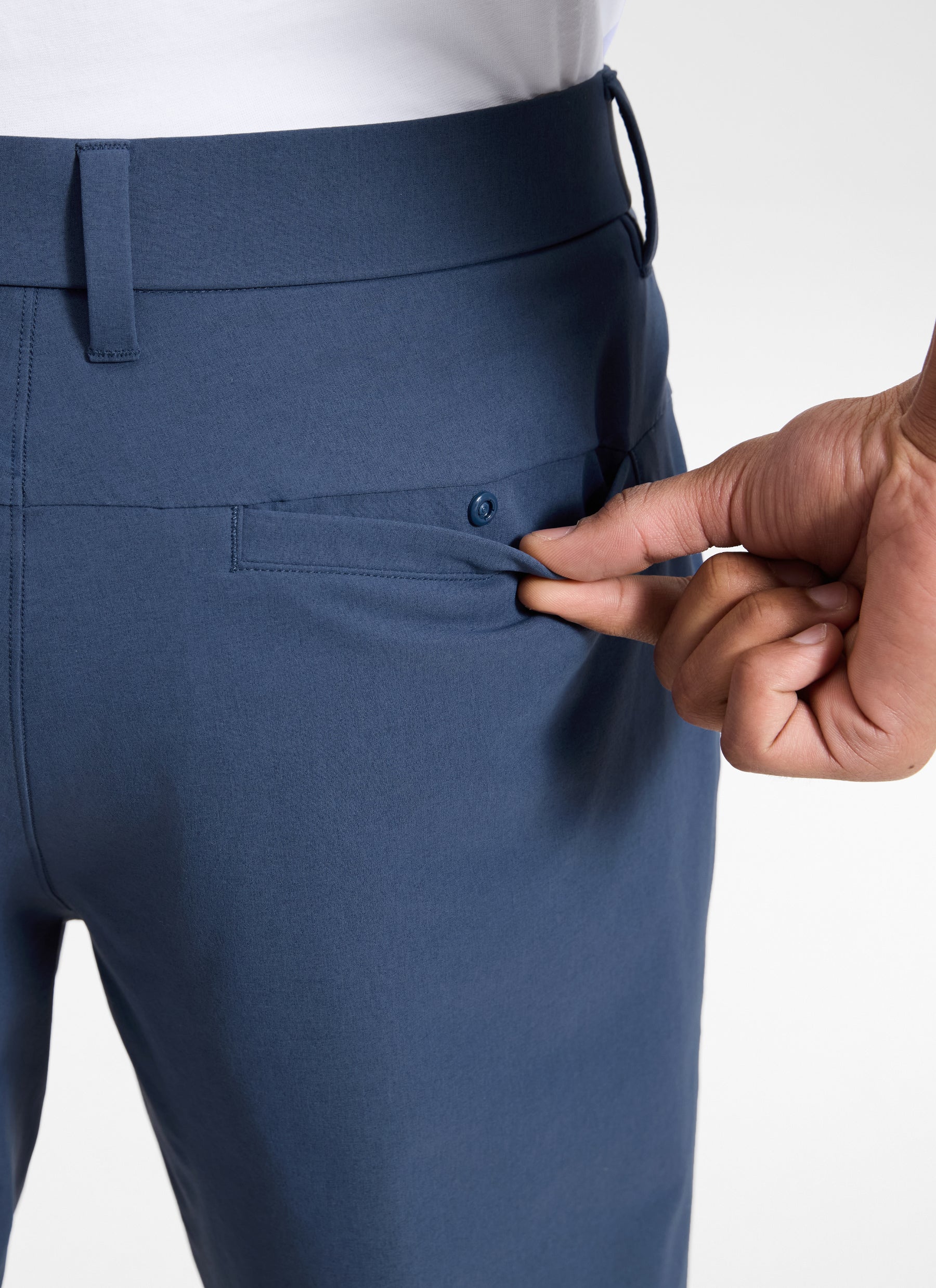 CRZ YOGA Men's BreezeLite Lightweight Golf Mid Rise Pocket Pant 32