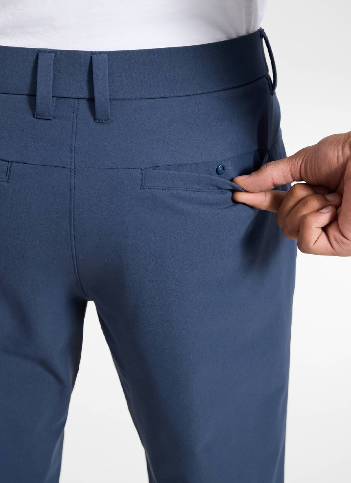 CRZ YOGA Men's BreezeLite Lightweight Golf Mid Rise Pocket Pant 32