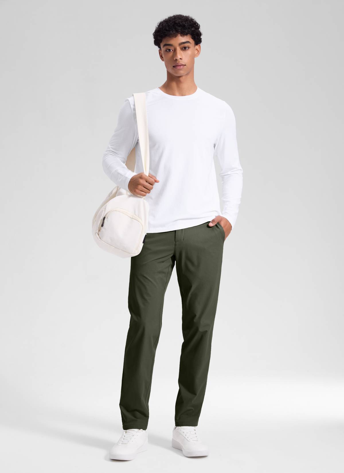 CRZ YOGA Men's BreezeLite Lightweight Golf Mid Rise Pocket Pant 30